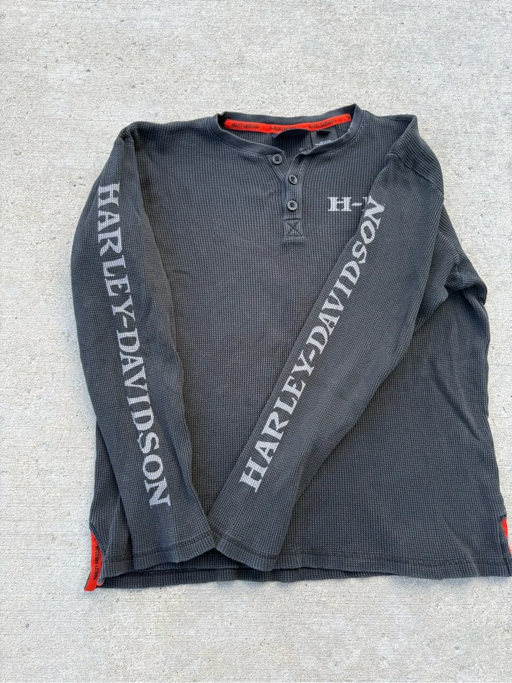 Vintage Y2K Harley Davidson Long Sleeved Thermal - Picture 4 of 5